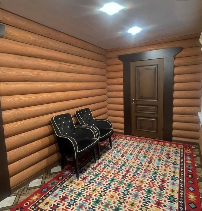 Коттедж в основном бору