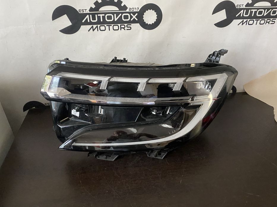 Far stanga full led Renault Austral