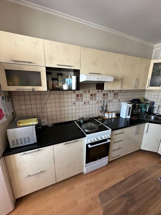 Продам! Кухонный гарнитур!