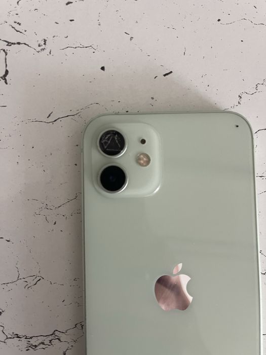 Iphone 12 с минимальним повреждением