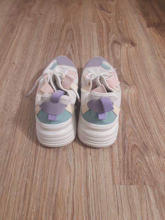 Дамски маратонки