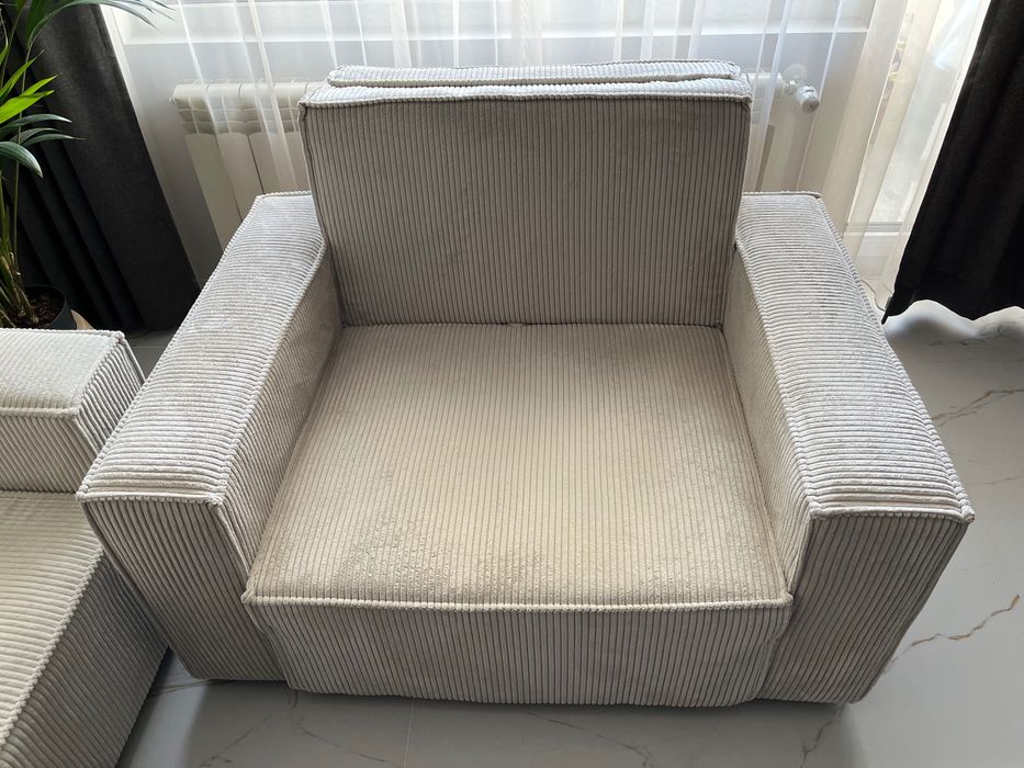 Разтегателен диван и фотьойл