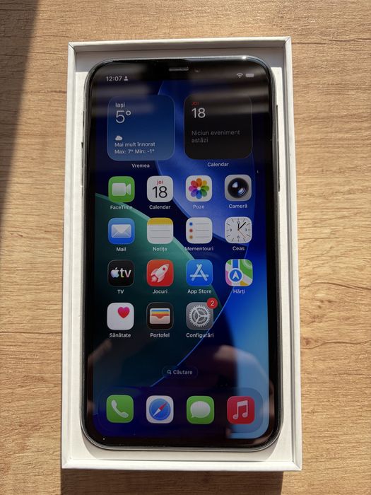 iPhone 11  128GB Black