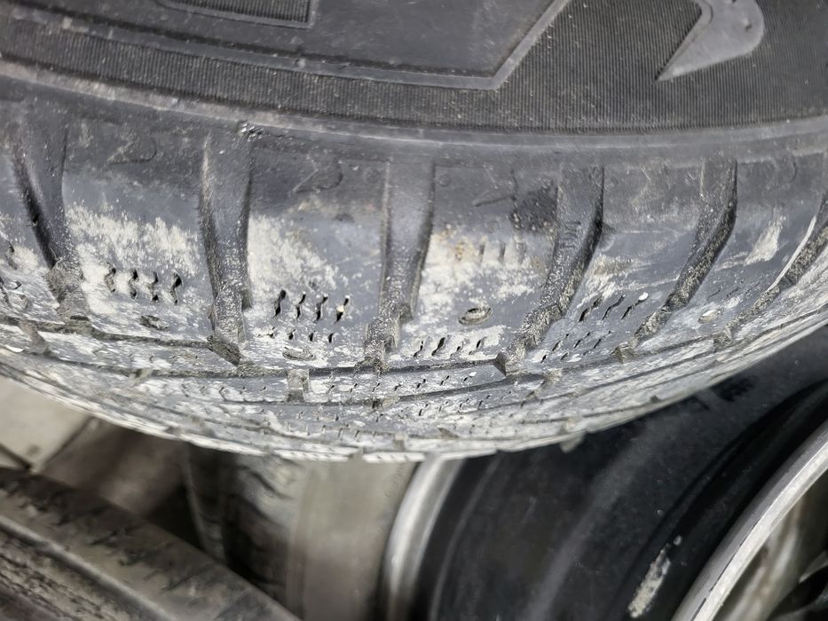 Продам резину б/у