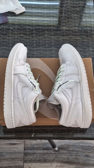 Jordan 1 low + off white laces