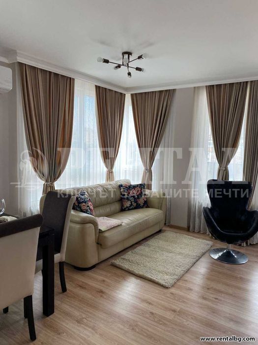 Дава се под наем Двустаен апартамент в Пловдив, Христо Смирненски - 72 кв.м за 510 € - Снимка #1