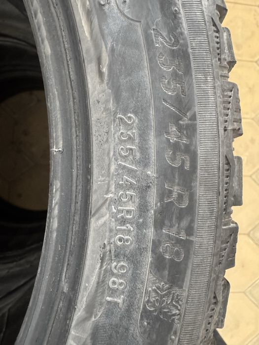 Зимные баллоны шипованные R18 MICHELIN