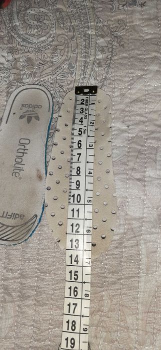 Детские кроссовки и басаножки