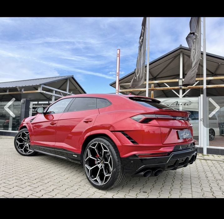 Кола под наем Lamborgini Urus