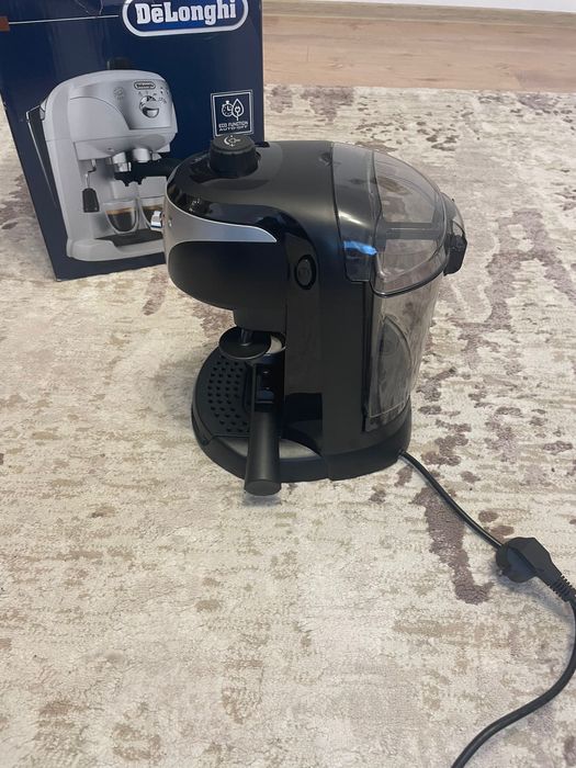 Vand expresor DeLonghi EC221B , 15 bari , 110W