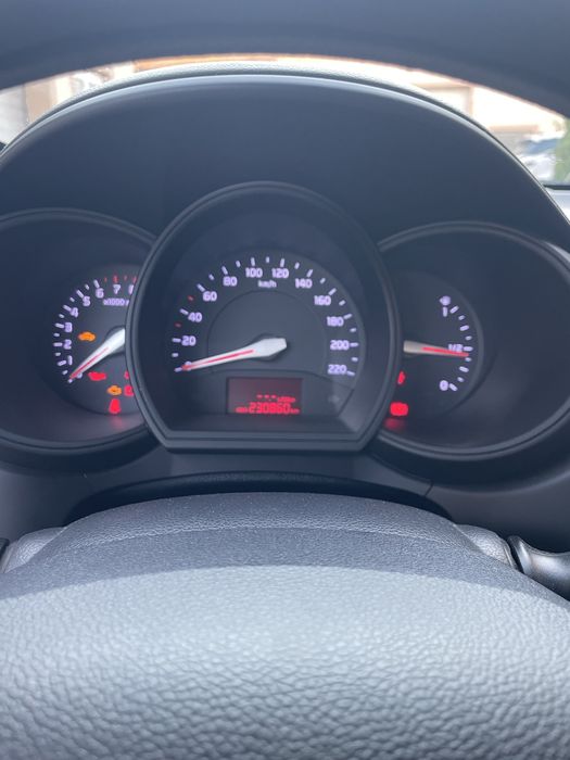 Vand kia rio 2012