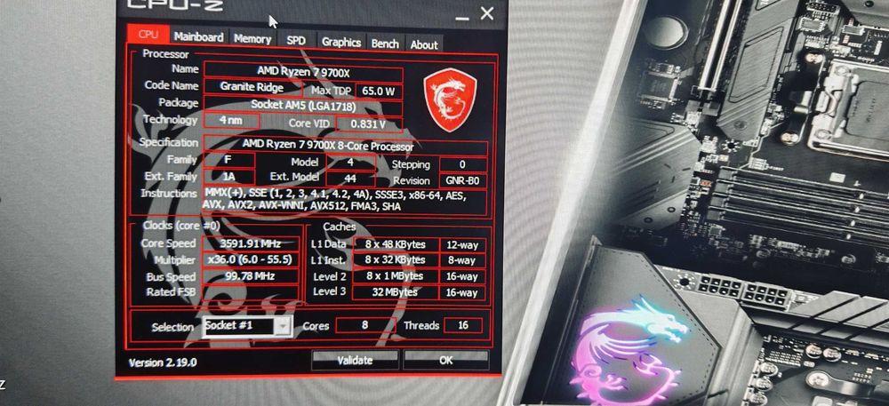 Мощно ТОП Геймърско PC Ryzen 7 9700X/Z870/32Gb 6400Mhz CL32/1.5TB SSD Samsung/RX 5060TI 16Gb/Гаранция