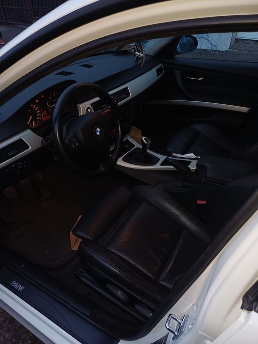 BMW seria 3  320  E91   M47 anul 2006
