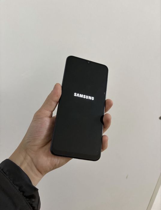 Samsung A50 4/64gb идеальный