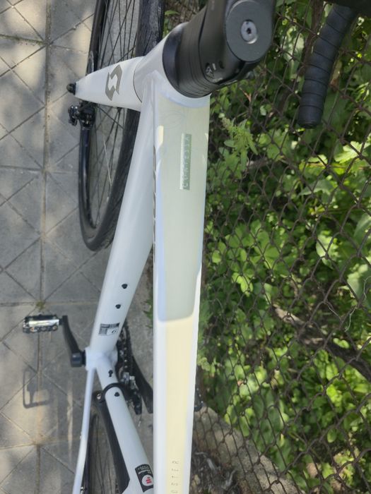 Scott Speedster Contessa 28 цола XS-S  рамка 2x9 Sora проходни оси