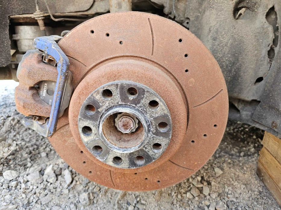 Спирачки БМВ Ф10 / Спирачки BMW F10