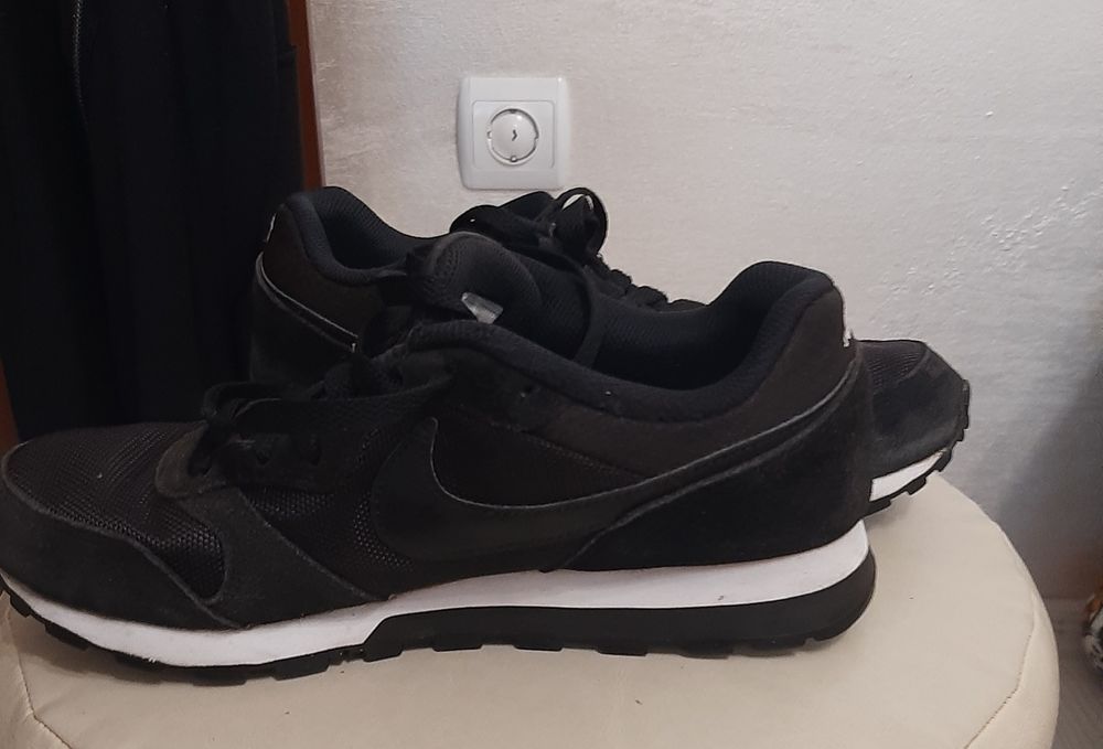 Маратонки Nike MD Runner и Nike Jordan Luka