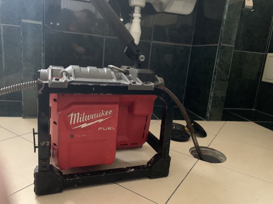 Desfundare canalizare, țevi, WC, chiuvete – București NON STOP