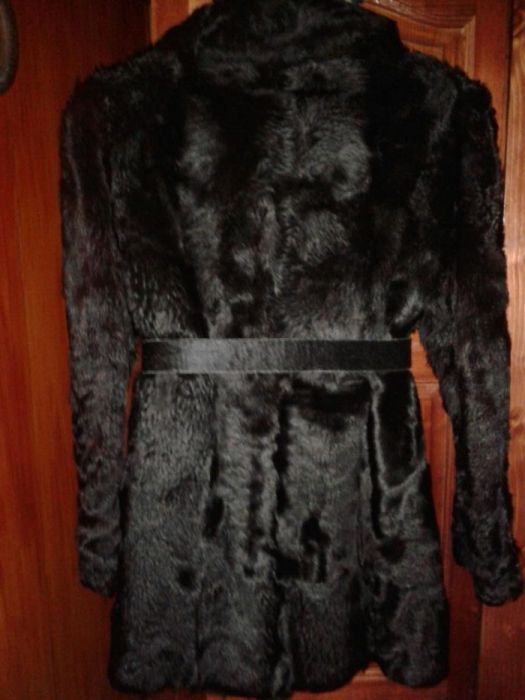 Уникално палто цели кожи шотландско пони