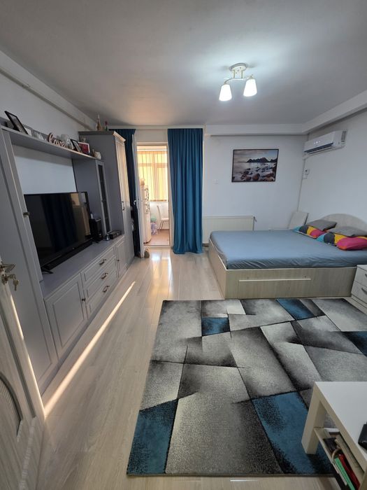 Garsonieră de vânzare zona Grivița