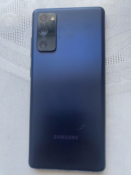 Самсунг S20 FE в идеальном состояний