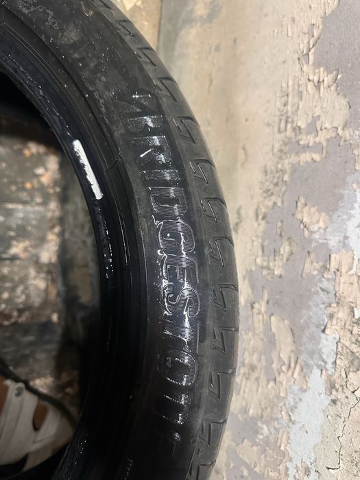 Продам 4 штуки резины 235.45.R18