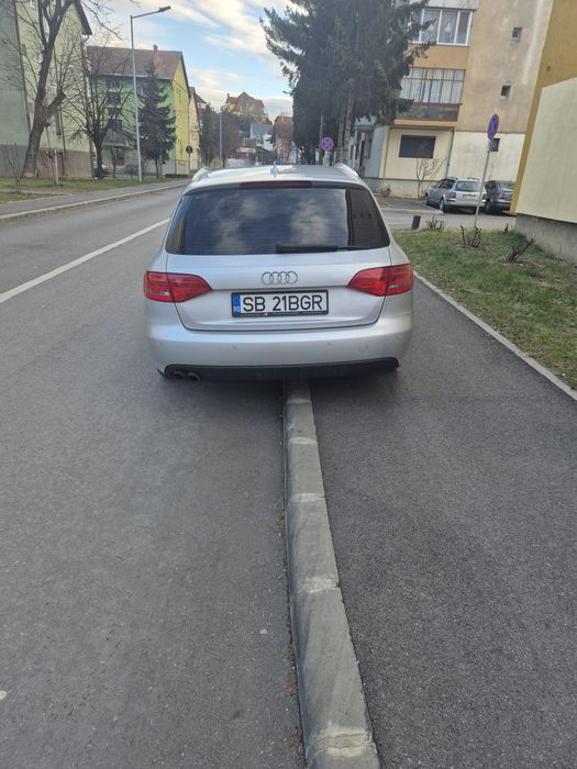De vinzare Audi a4 b8 2010