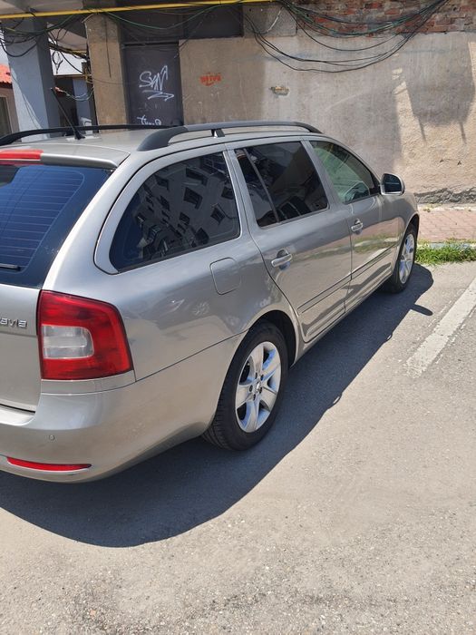 SKODA Octavia 2012 — imagine 4