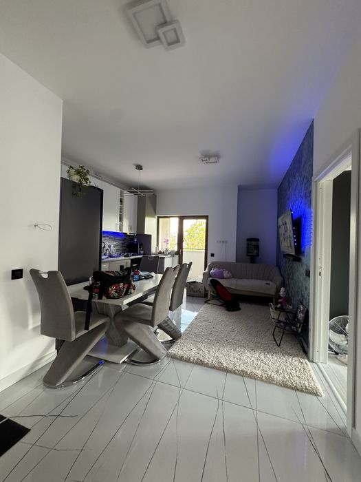 Apartament cu 2 CAMERE,la cheie,MODERN
