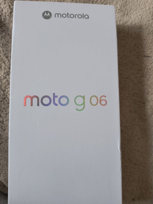 Нов смартфон motorola g06 закупен днес в гаранция 24 месеца