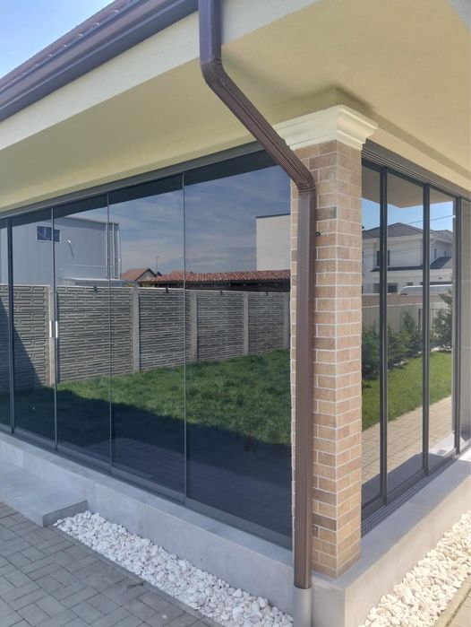 Inchidere teras cu pereti de sticla