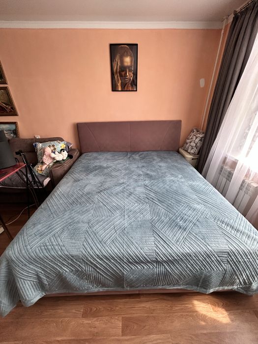 Продаю кровать в отличном состоянии