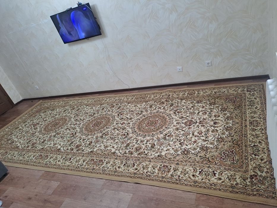 В продаже  Ковер