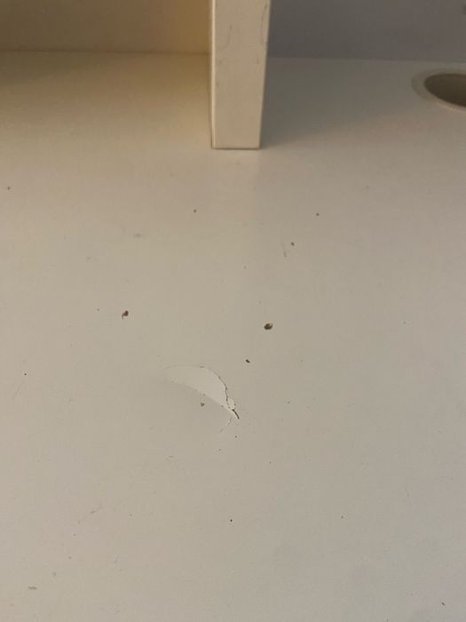 Бюро с надстройка