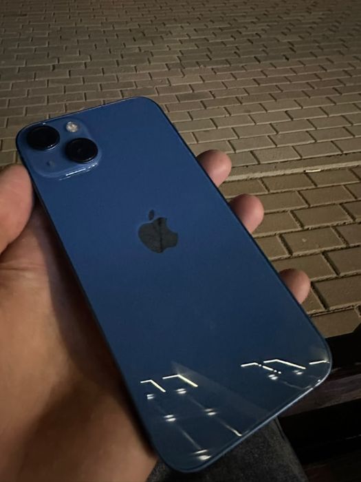 Продам айфон 13 256gb