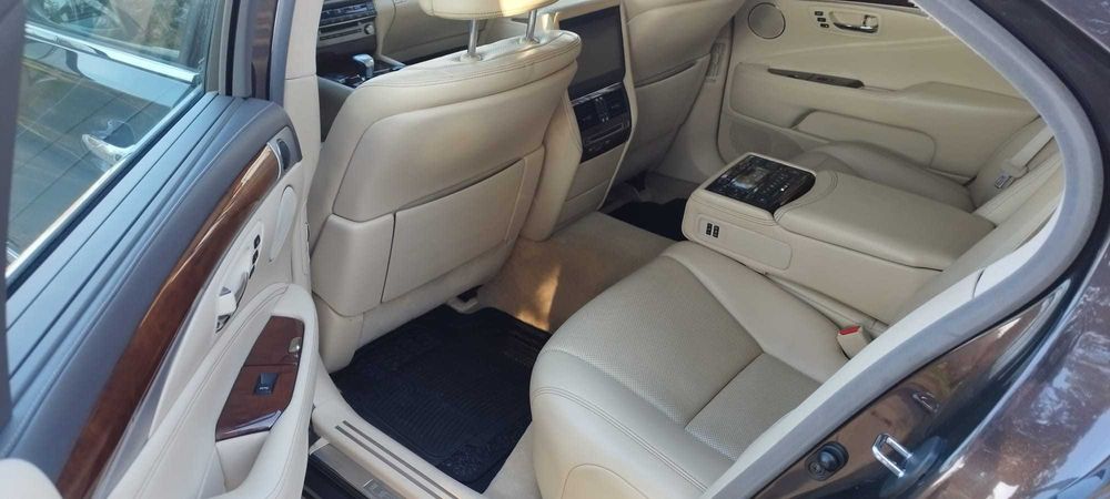 LEXUS LS600HL, 2013 (V8, hybrid, long version)