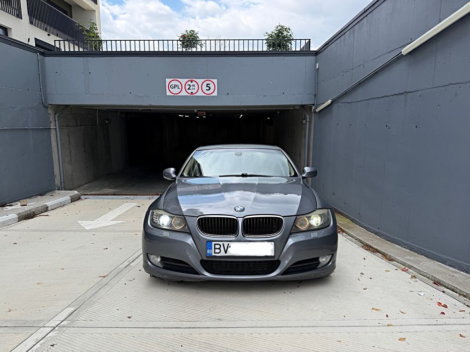 Vand/Schimb cu auto mai ieftin ! BMW 320d E91 Facelift 2.0 d Automat 2009 euro 5