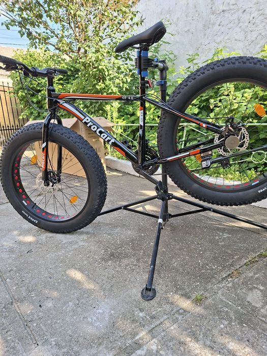 Biciclata tip,,fat bike,,noua (la cutie) !Negociabil!