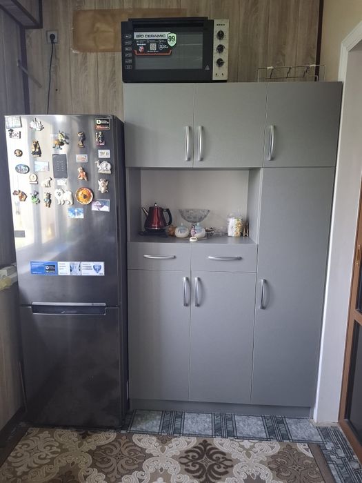 Продам шкаф почти новый сделан на заказ мдф водостойкий