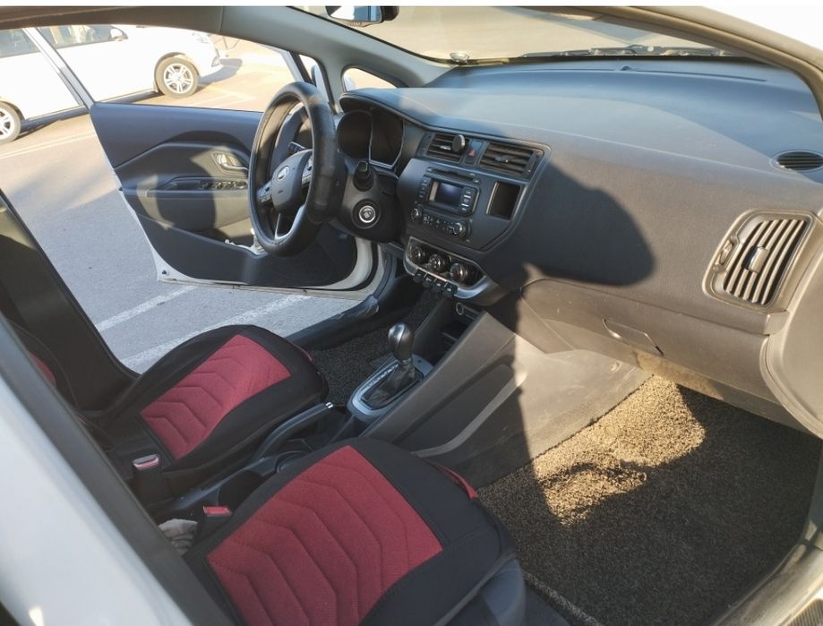 KIA Rio 2013 года. Пробег 90000