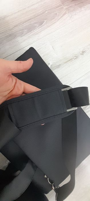 Продам сумку для ноутбука Rivacase
