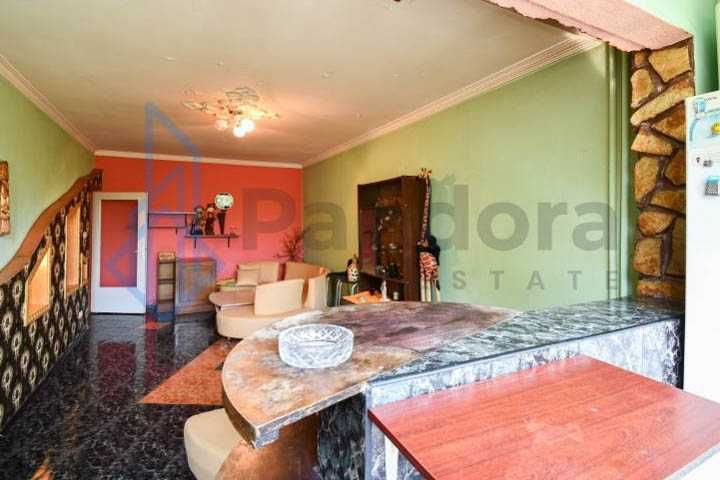 Тристаен апартамент под наем в кв. Красна поляна