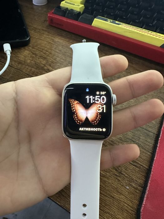 Apple watch se 2 gen 32gb 100%