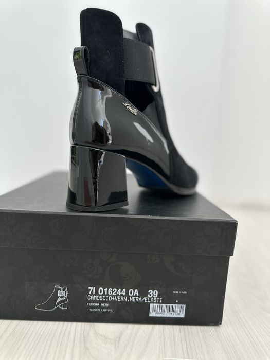 Дамски боти LORIBLU