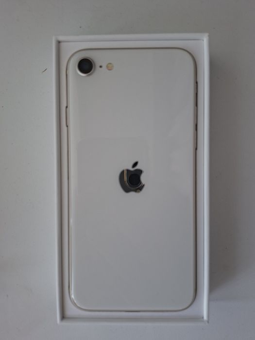 iPhone SE 2022 с гарантией