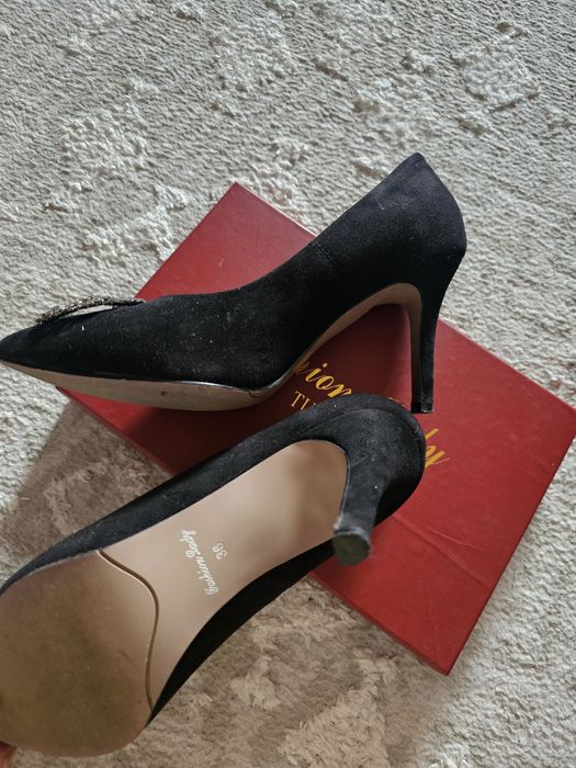 Обувь женская туфли, босоножки, сапоги