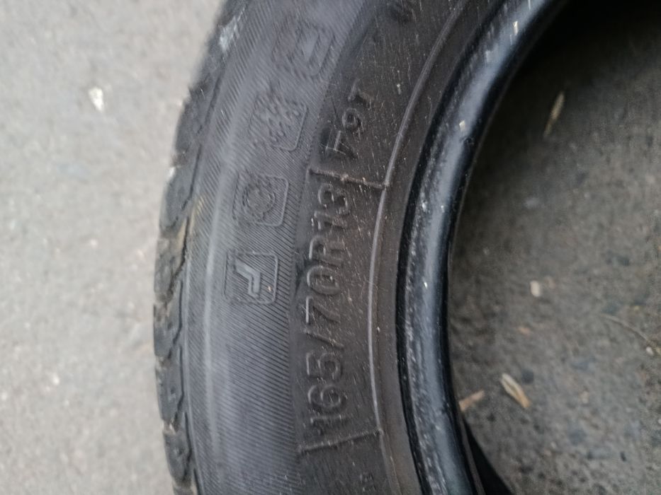 Продам автошины Joyroad от Матиза размером 165/70/13 .