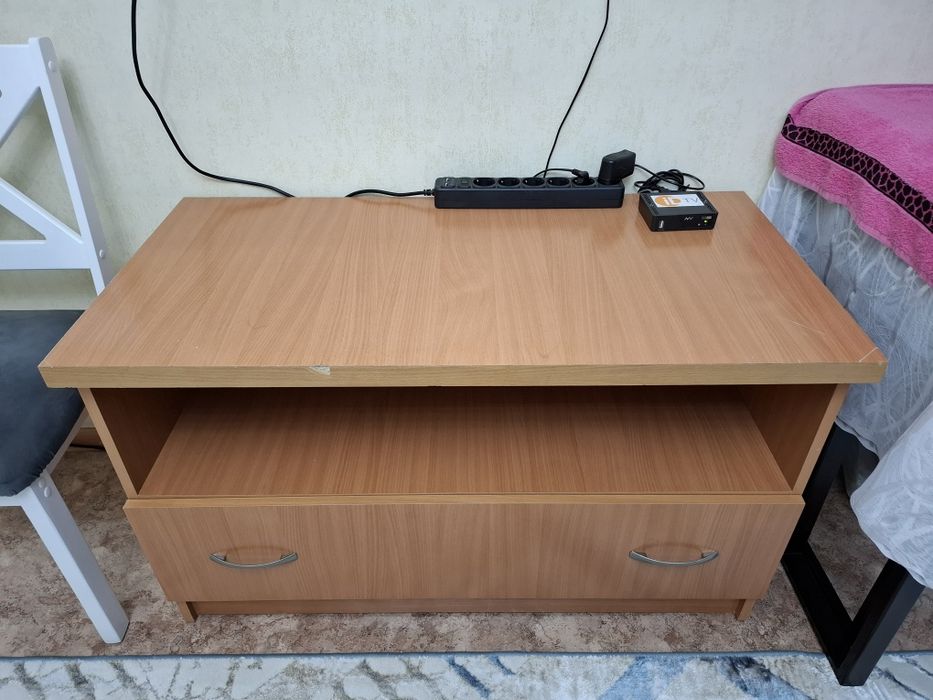 Продам тумбу для телевизора