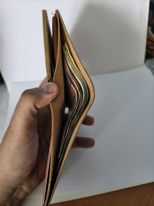 Portofel handmade din piele naturala groasă de bovină maro deschis
