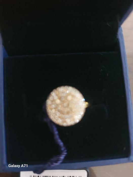 Продам кольцо  Swarovski original
